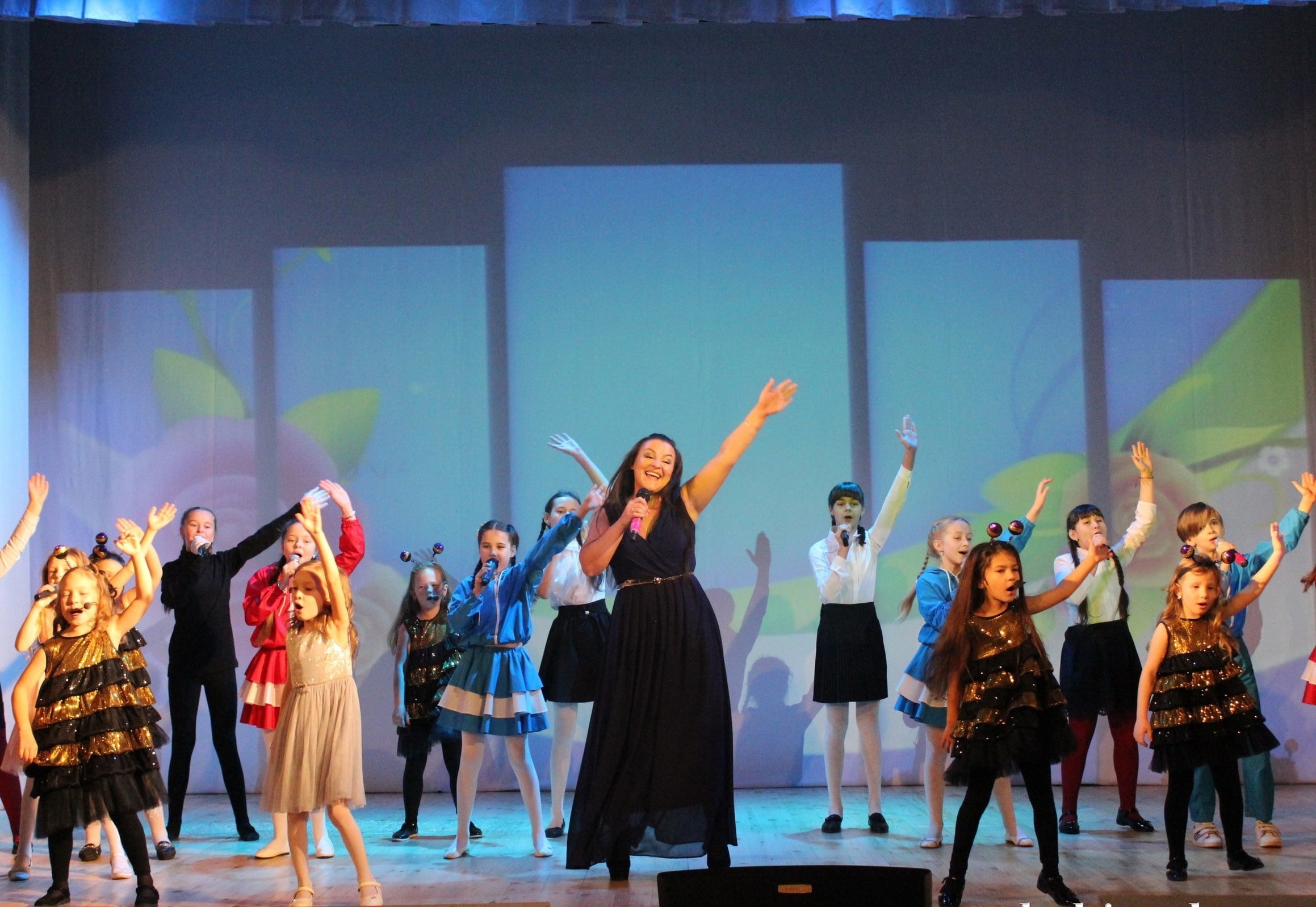 Кинешемцев приглашают на отчетный концерт детской образцовой студии эстрадной песни «Камертон».