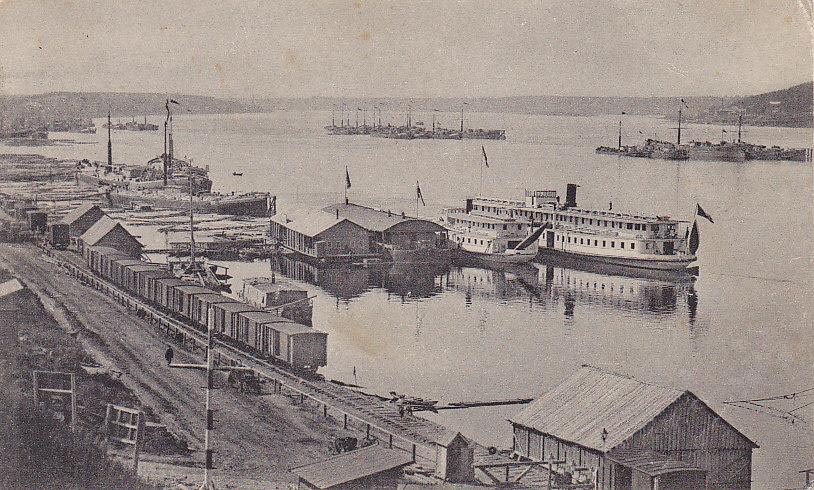 Фотографии.